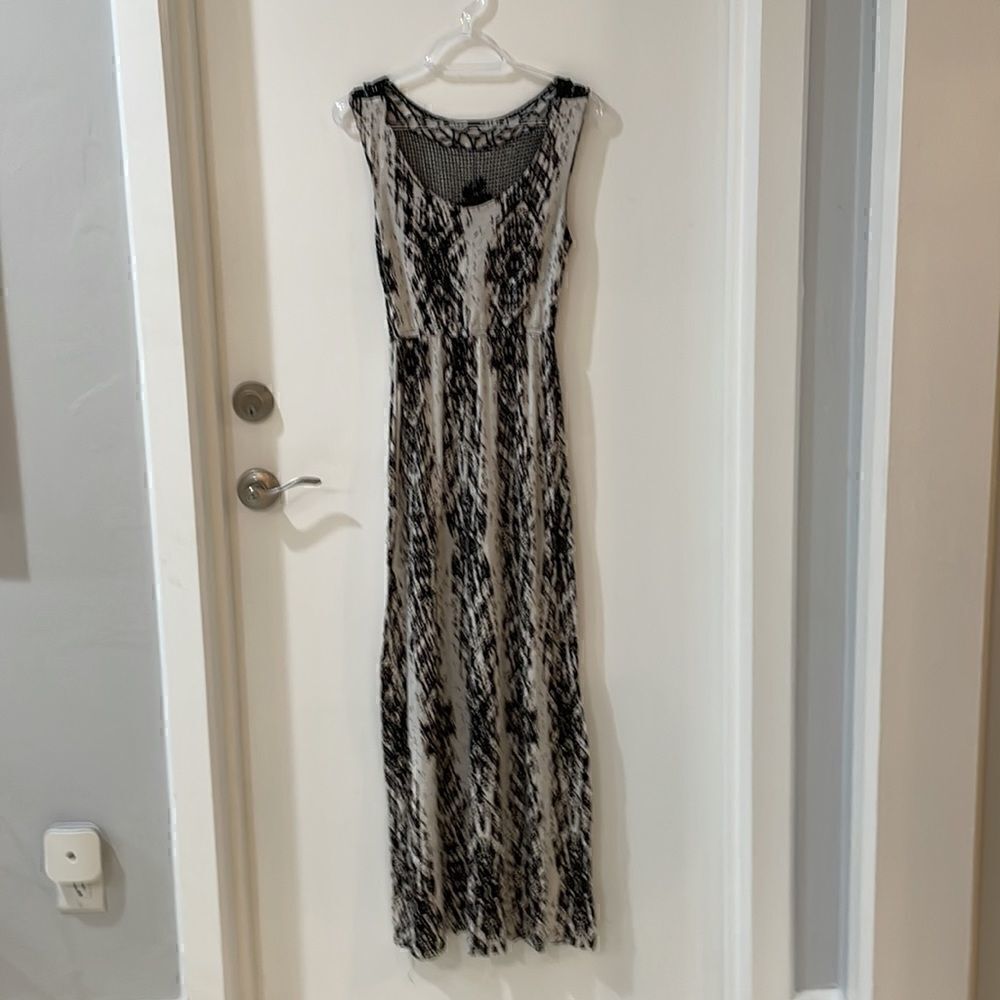 VOOM by Joy Han black white print‎ boho maxi dress black crochet back size XS